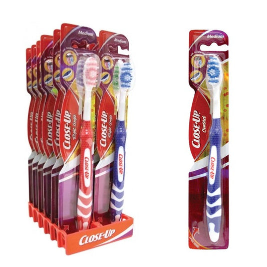 Close-Up Toothbrush Medium 1CT